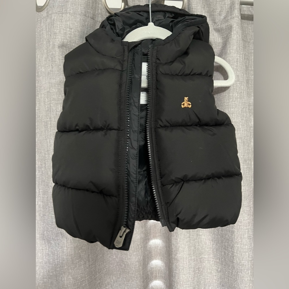Gap Toddler Puffer Vest 18-24 months